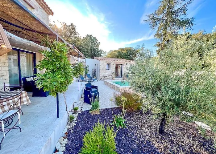 Mas De Charme à 8kms D'uzes Villa