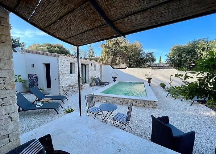 Mas De Charme à 8kms D'uzes Villa