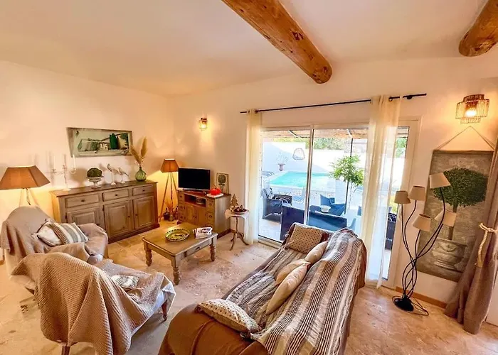 Mas De Charme à 8kms D'uzes Villa *